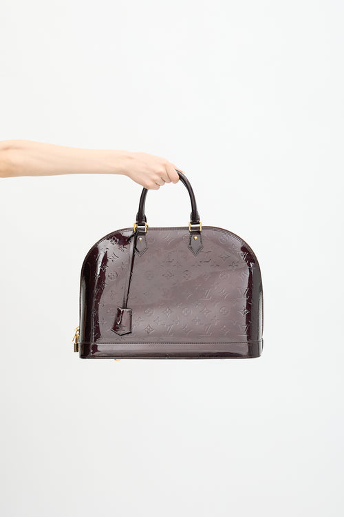 2010 Vernis Alma Bag