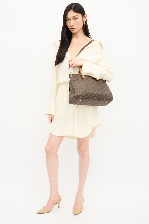 Louis Vuitton 2016 Monogram Pallas Bag