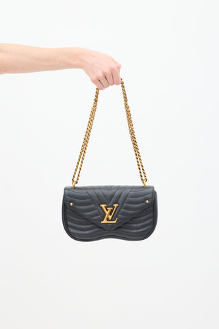 Louis Vuitton 2019 Black Leather New Wave MM Chain Bag