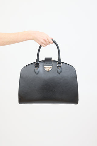 Louis Vuitton Black Epi Leather Pont Neuf GM Bag