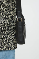 Louis Vuitton Discovery Messenger Bag