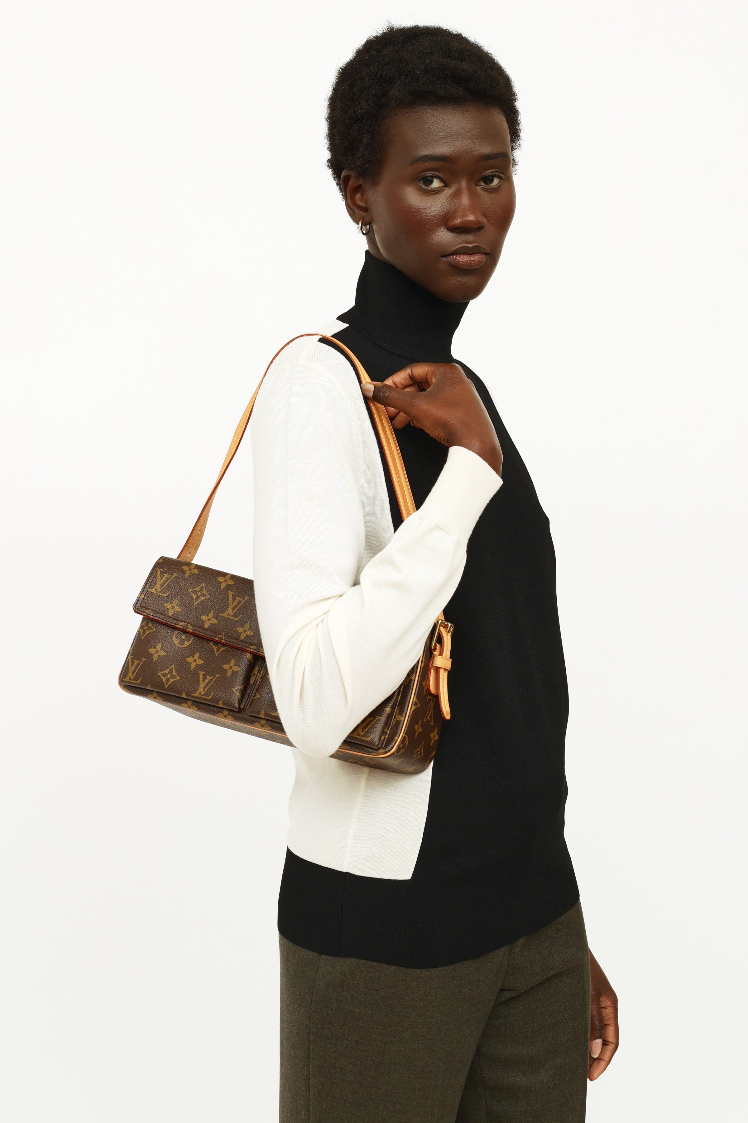 Louis Vuitton // 2005 Brown Monogram MM Viva Cite Bag – VSP