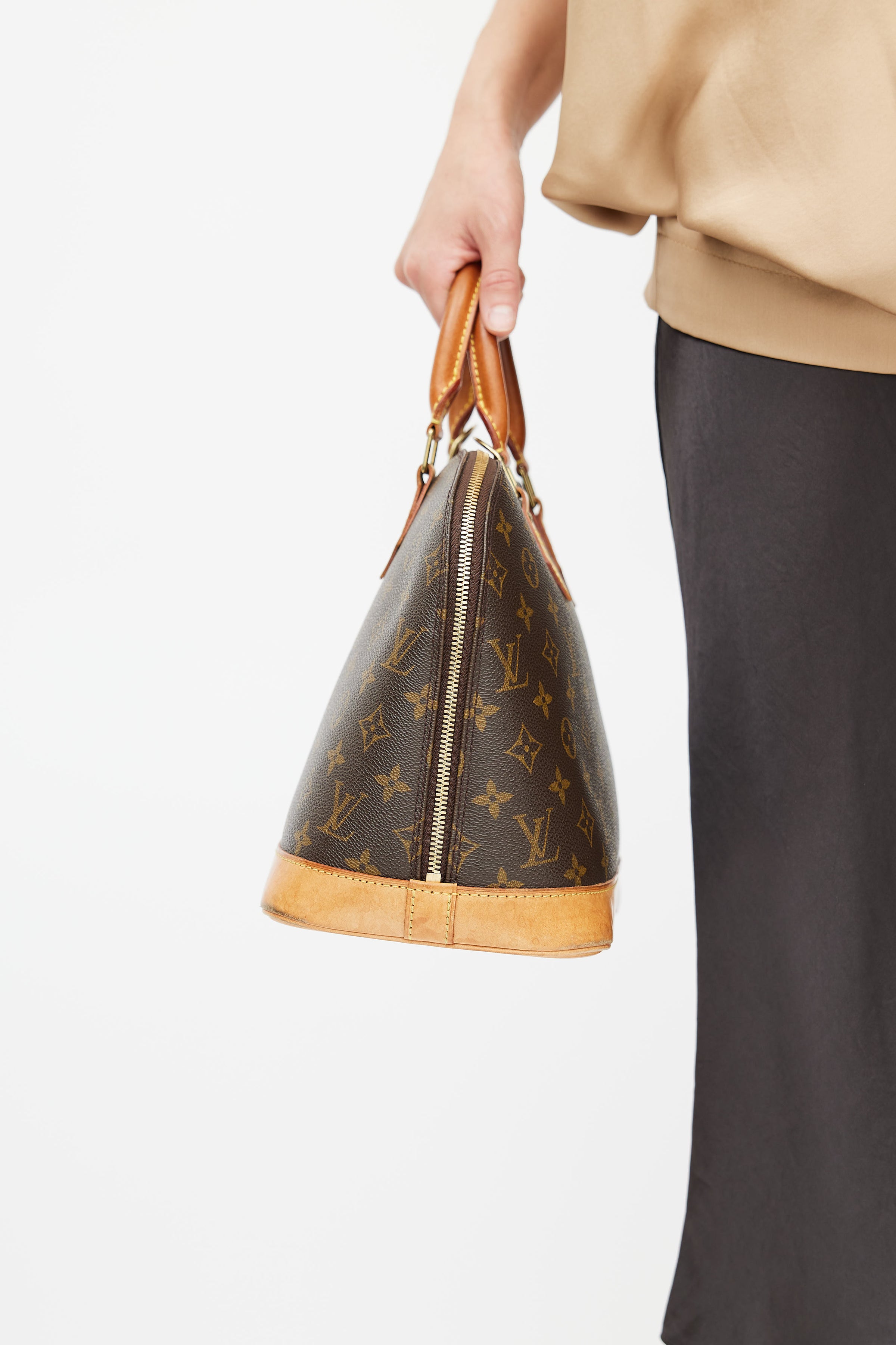 Louis Vuitton // 1996 Brown Monogram Alma PM Bag – VSP Consignment