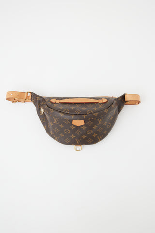 Louis Vuitton Monogram MM Waist Bag
