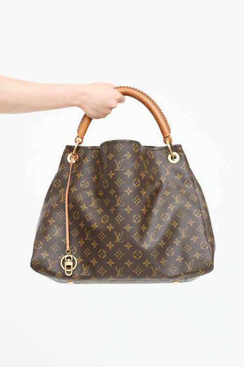 Louis Vuitton Monogram Artsy MM Bag