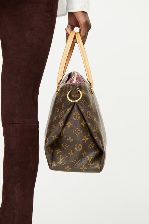 Louis Vuitton Monogram Aurore Pallas Bag