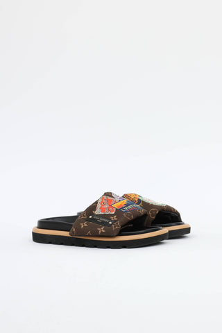 Pillow Voyage Slide