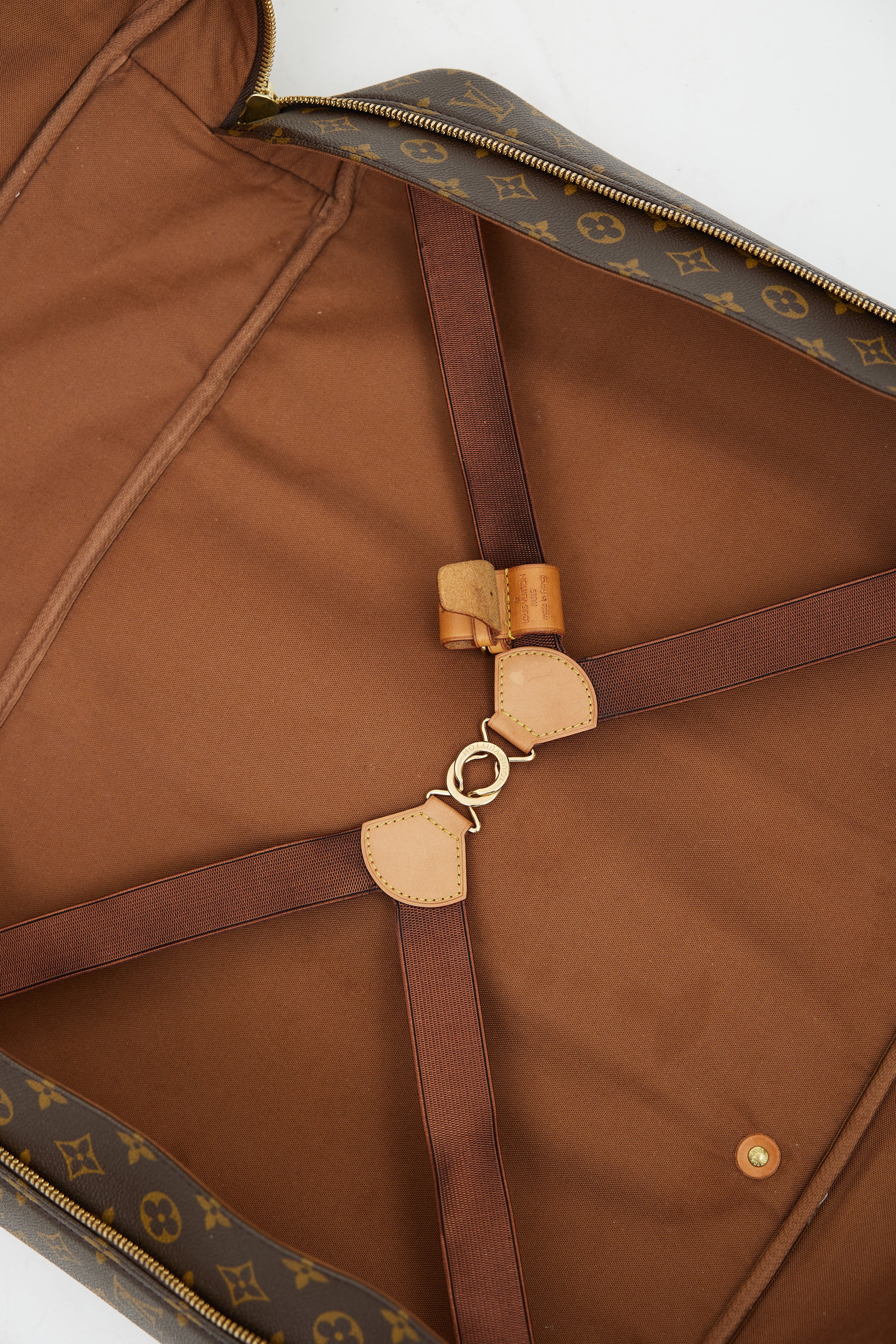 Louis Vuitton Sirius Dark brown Cloth ref.317736 - Joli Closet