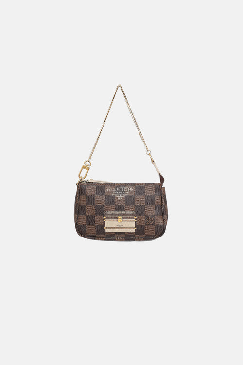 2013 Damier Truck Locks Pochette