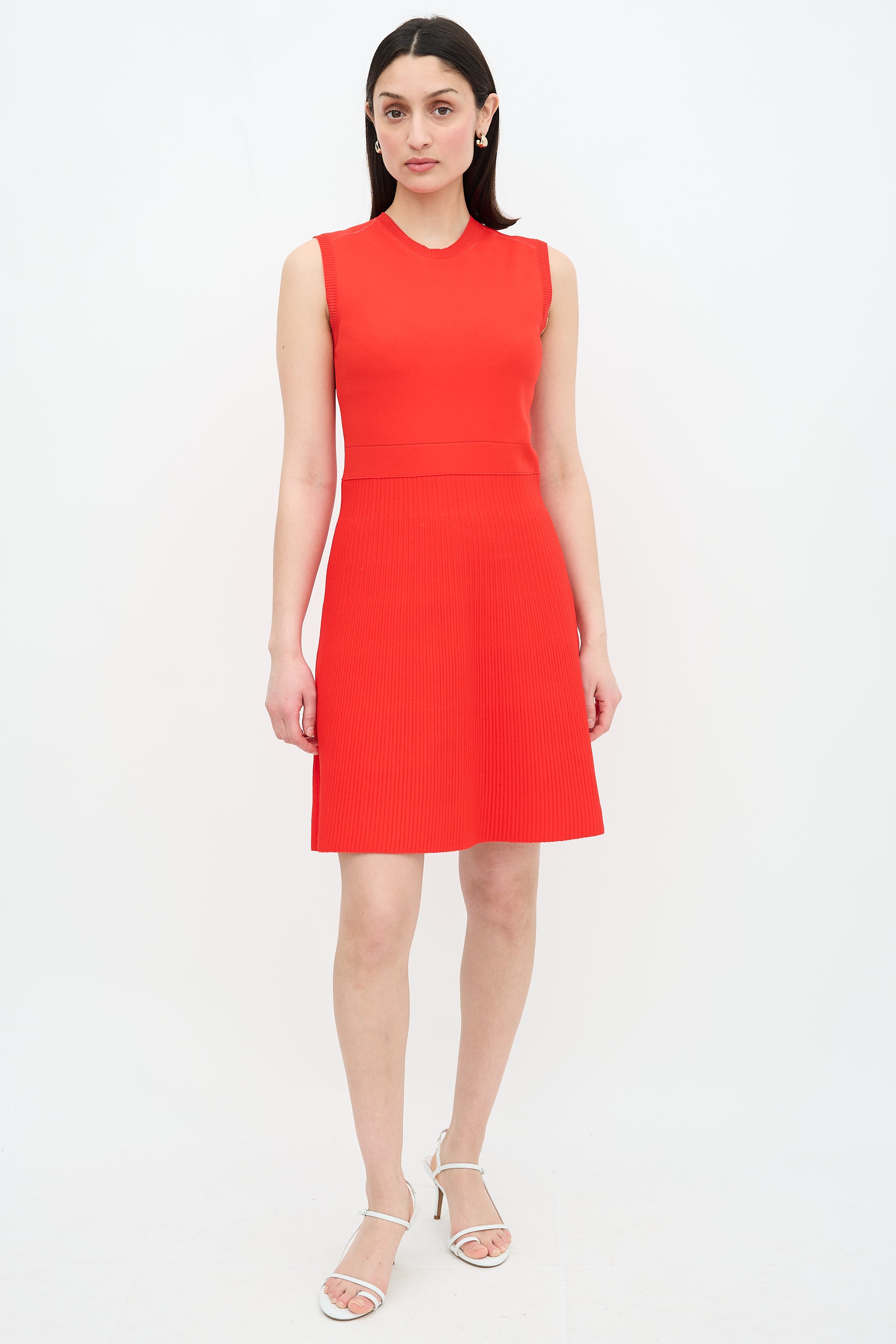 red louis vuitton dress See Caitrona Balfe's 'Outlander' Season 8 Premiere Louis Vuitton Dress