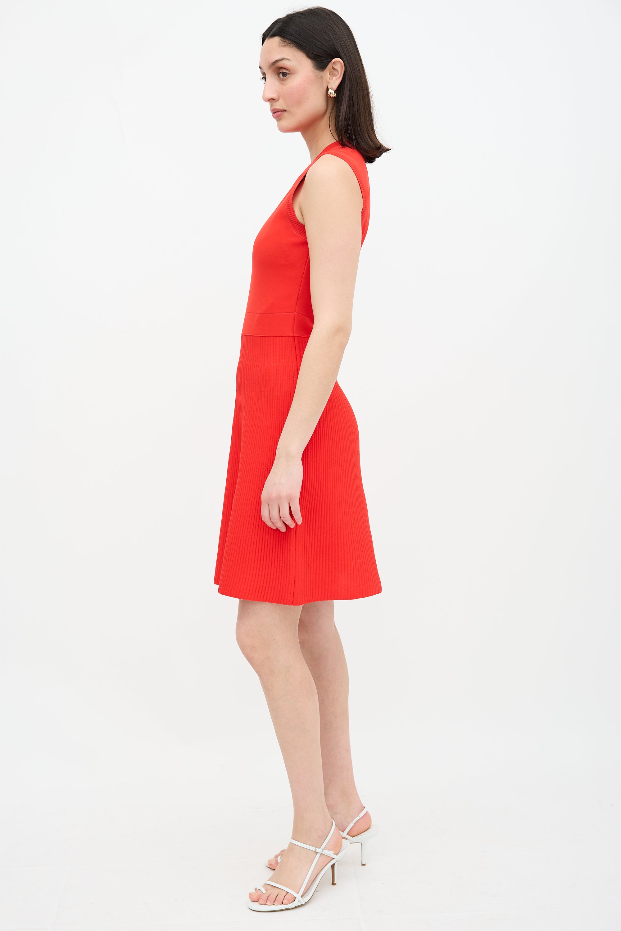 Louis Vuitton // Red Knit Dress VSP Consignment Louis Vuitton // Red Knit Dress VSP Consignment