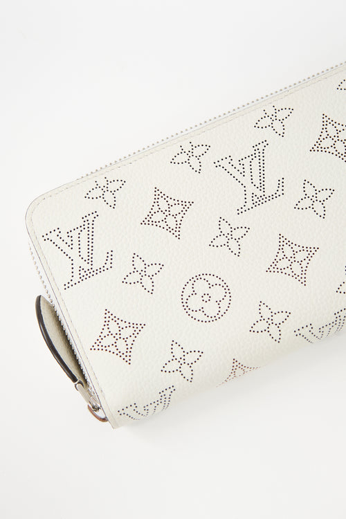 Louis Vuitton Mahina Leather Zippy Wallet