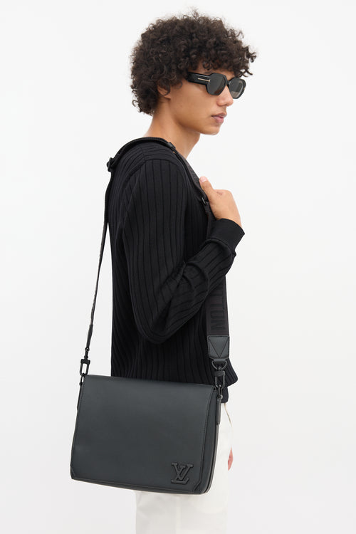 Louis Vuitton Leather Takeoff Messenger Bag