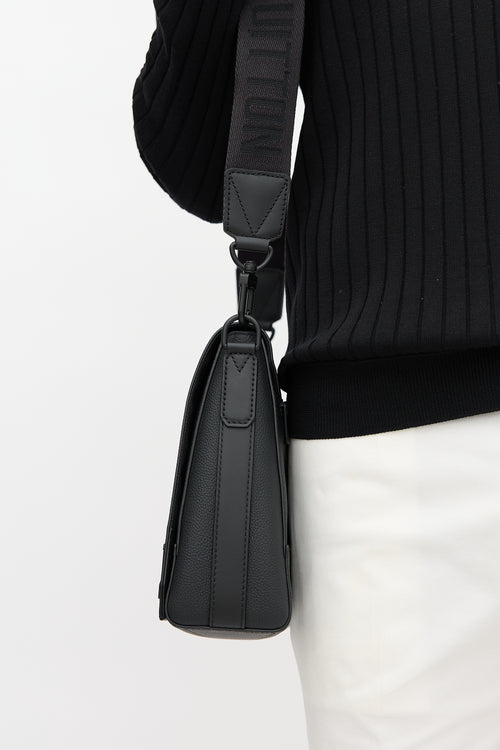 Louis Vuitton Leather Takeoff Messenger Bag