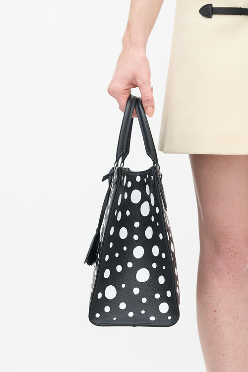 Louis Vuitton X Yayoi Kusama 2023 Black & White Empreinte Leather OnTheGo MM Bag