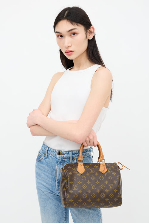 Louis Vuitton 1995 Monogram Speedy 25 Bag