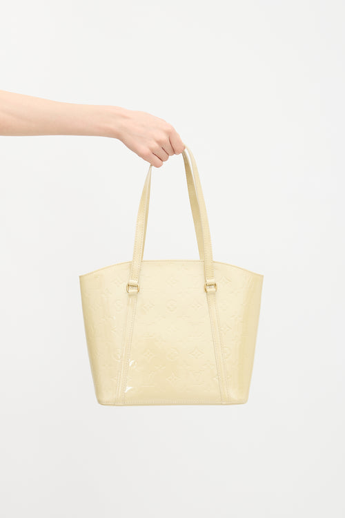 Louis Vuitton 2012 Vernis Avalon Bag