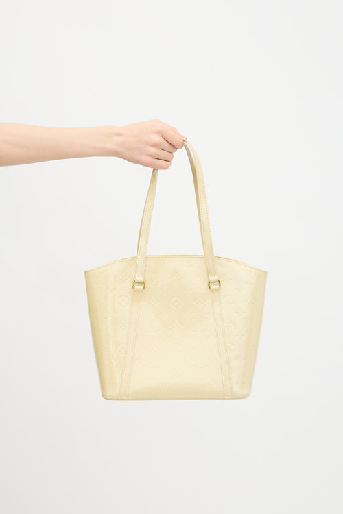 Louis Vuitton 2012 Vernis Avalon Bag