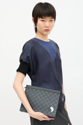 Louis Vuitton Damier Graphite Pochette Voyage MM Clutch