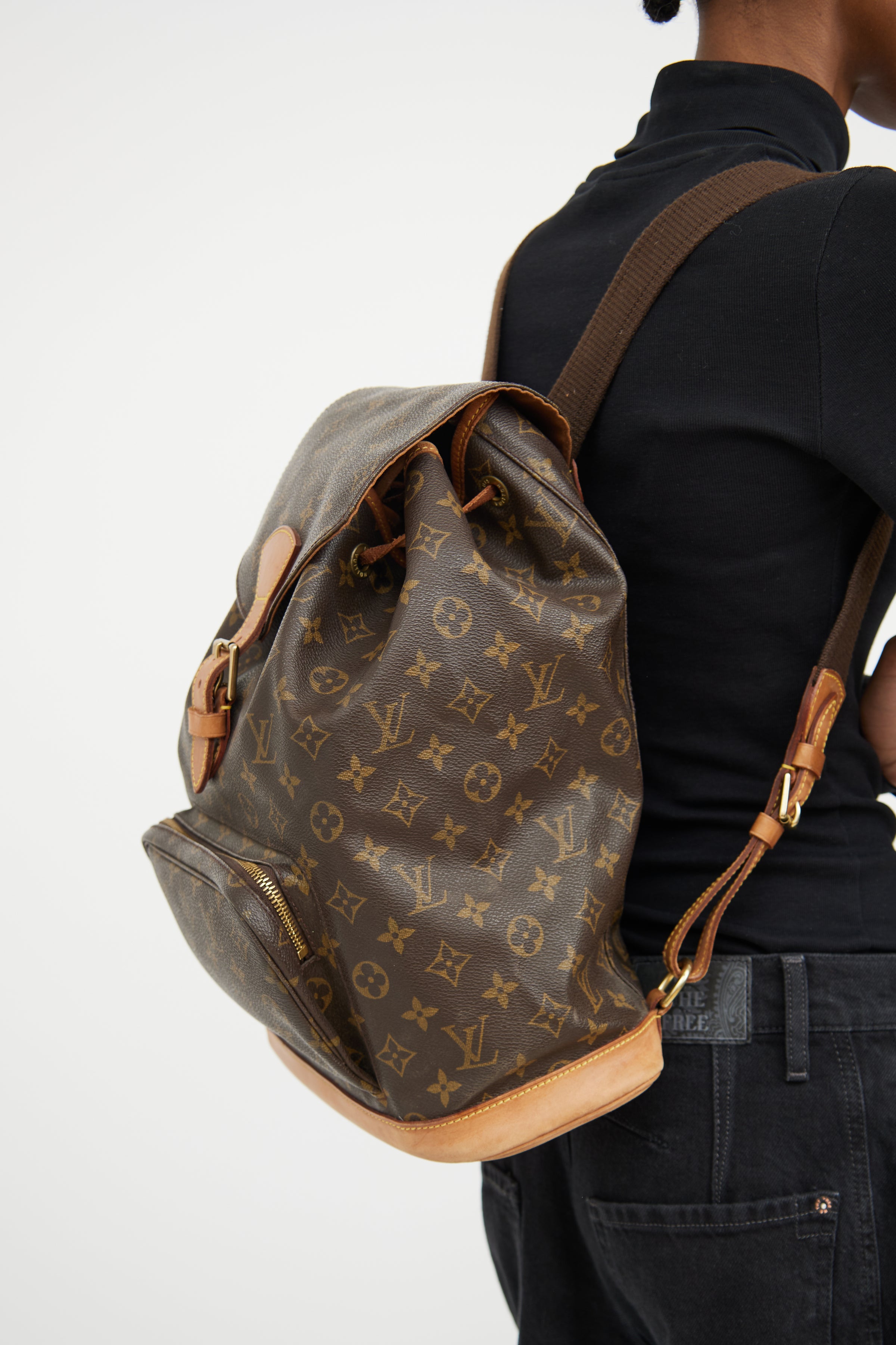 Louis Vuitton // Brown Monogram Montsouris Backpack – VSP Consignment Louis Vuitton // Brown Monogram Montsouris Backpack – VSP Consignment
