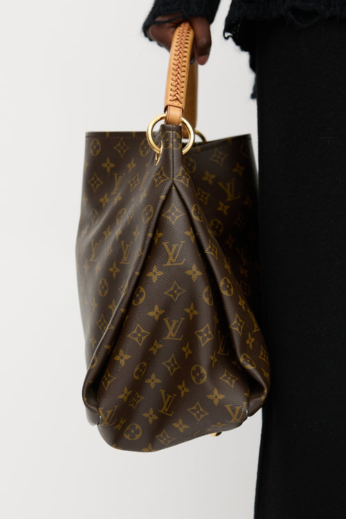 Louis Vuitton Monogram Artsy GM Tote Bag