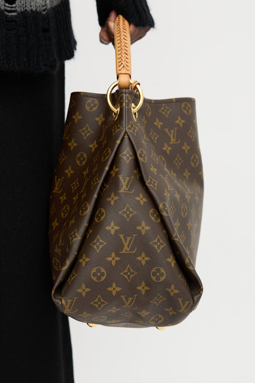 Louis Vuitton Monogram Artsy GM Tote Bag