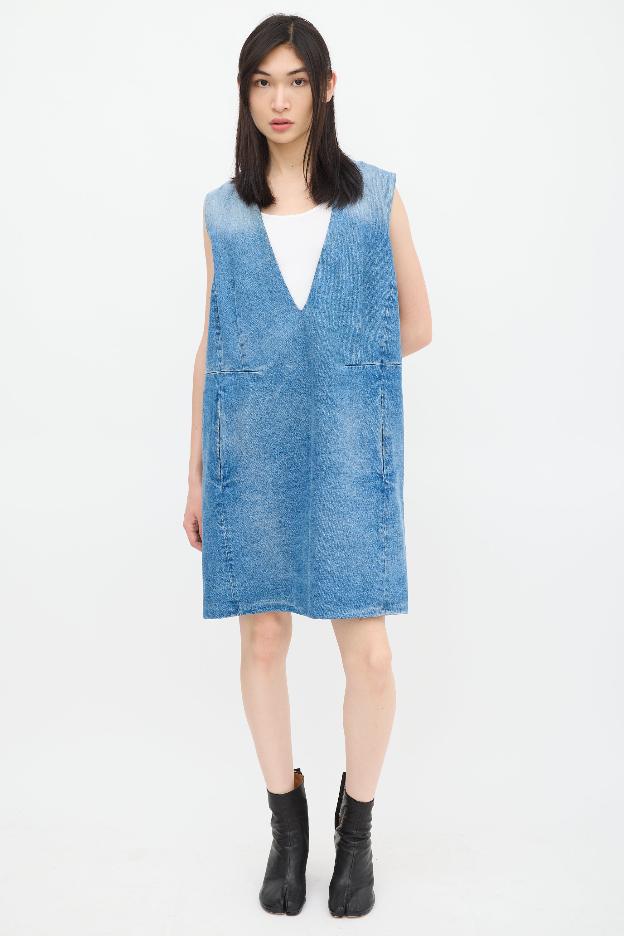 MM6 Maison Margiela // Blue V-Neck Denim Dress VSP Consignment MM6 Maison Margiela // Blue V-Neck Denim Dress VSP Consignment