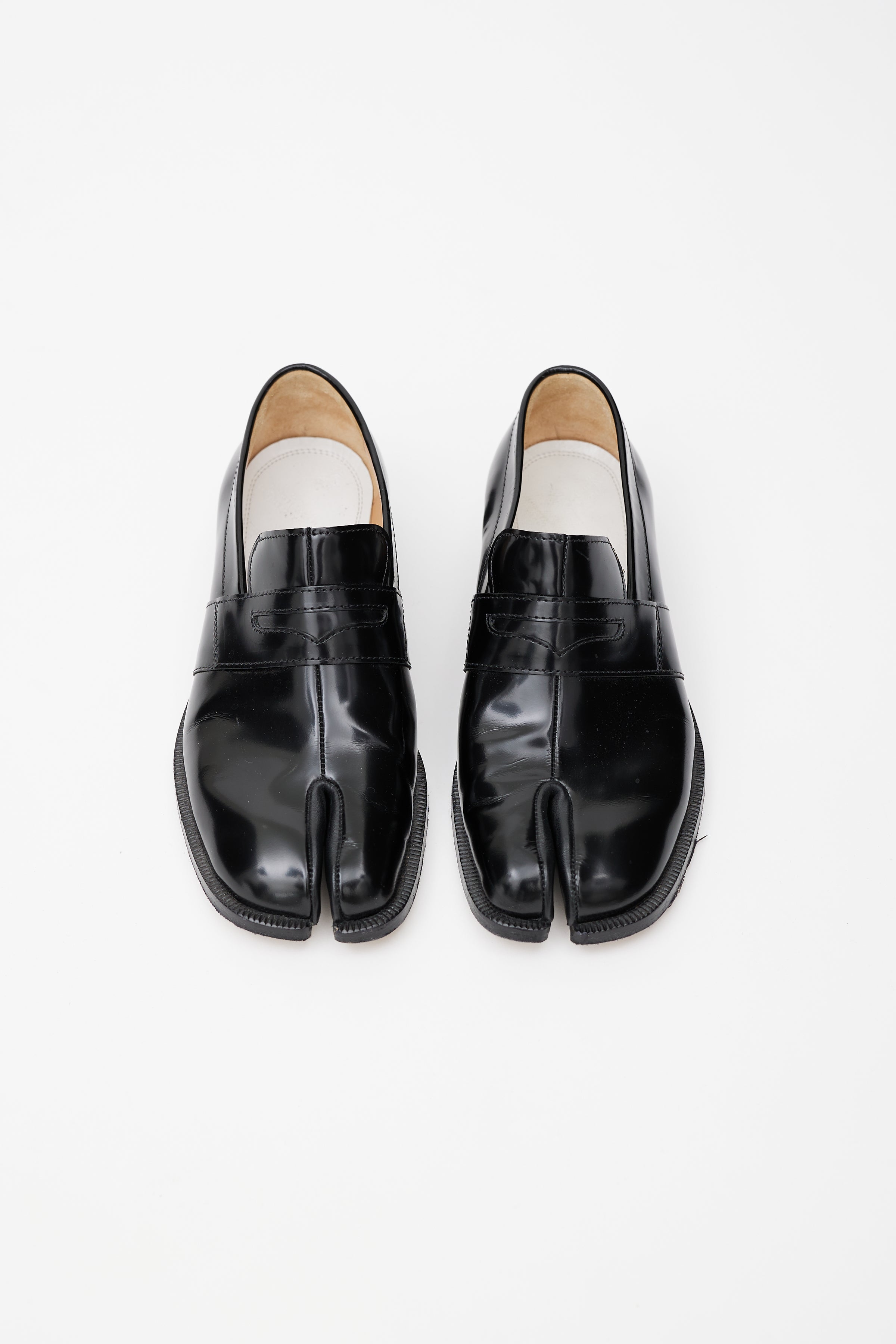 Maison Margiela // Black Leather Tabi Loafer – VSP Consignment