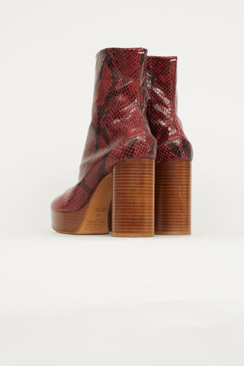 Maison Margiela Red & Black Textured Patterned Tabi Boot
