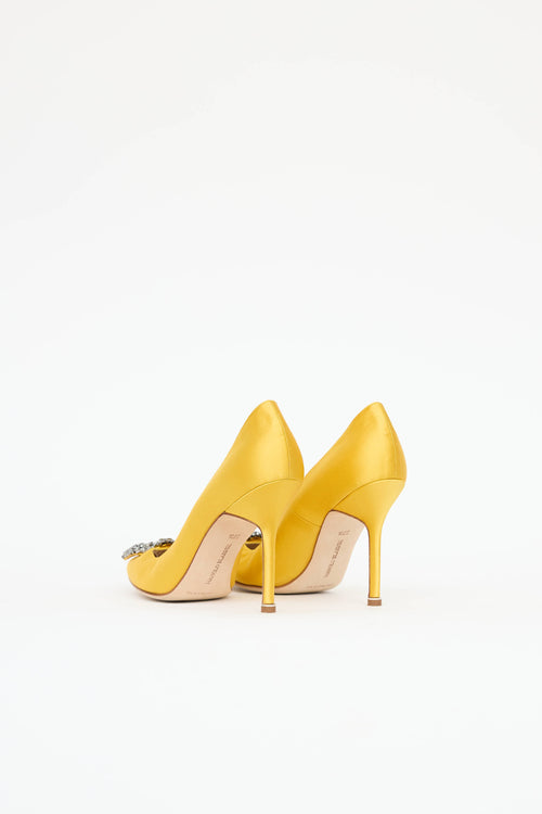 Manolo Blahnik Satin Hangisi Pump