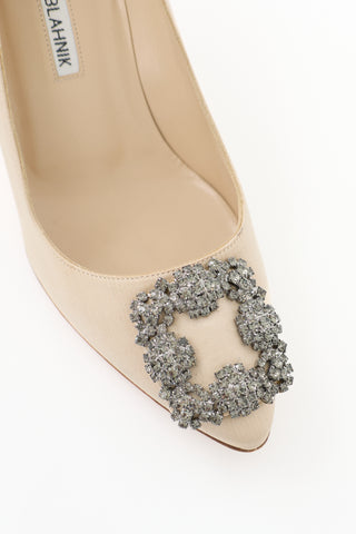 Manolo Blahnik Satin Hangisi Pump