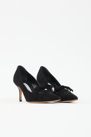 Manolo Blahnik Suede Pointed Toe Pump