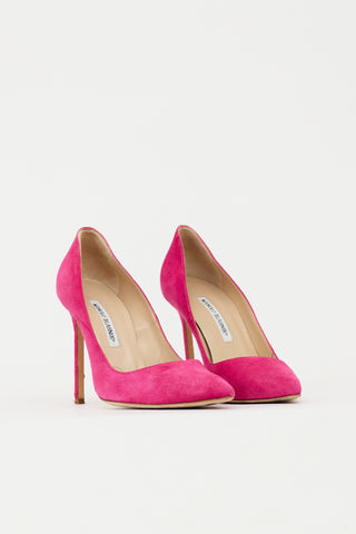 Manolo Blahnik Suede Pointed Toe Pump