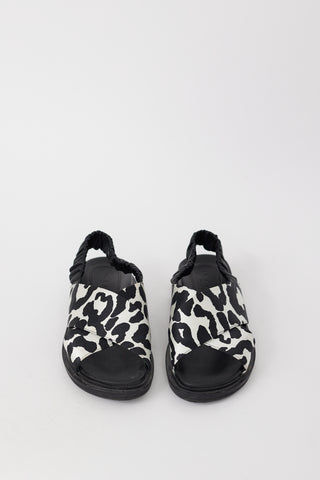 Marni Black & White Printed Satin & Leather Fussbett Sandal