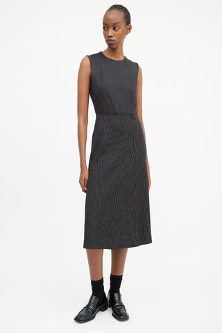 Max Mara Black & White Sleeveless Sheath Dress