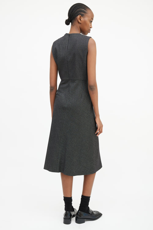 Max Mara Black & White Sleeveless Sheath Dress