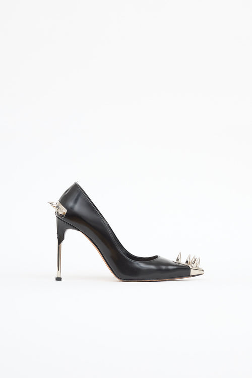 McQueen Punk Spike Pump