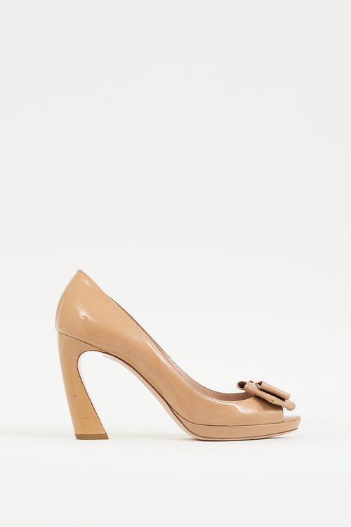 Miu Miu Beige Patent Bow Curved Pump