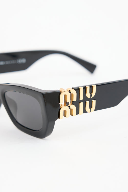Miu Miu SMU09W Geometric Tapered Sunglasses