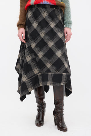 Moyuru Black & Beige Wool Plaid Handkerchief Skirt