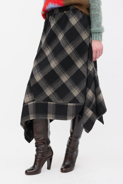 Moyuru Black & Beige Wool Plaid Handkerchief Skirt