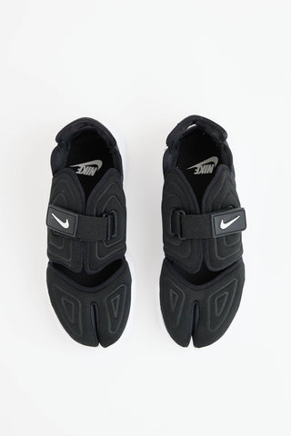Nike Aqua Rift Sneaker