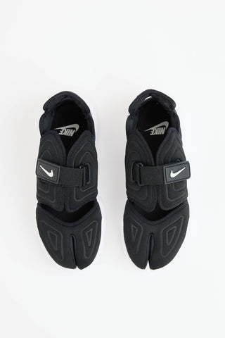 Nike Aqua Rift Sneaker