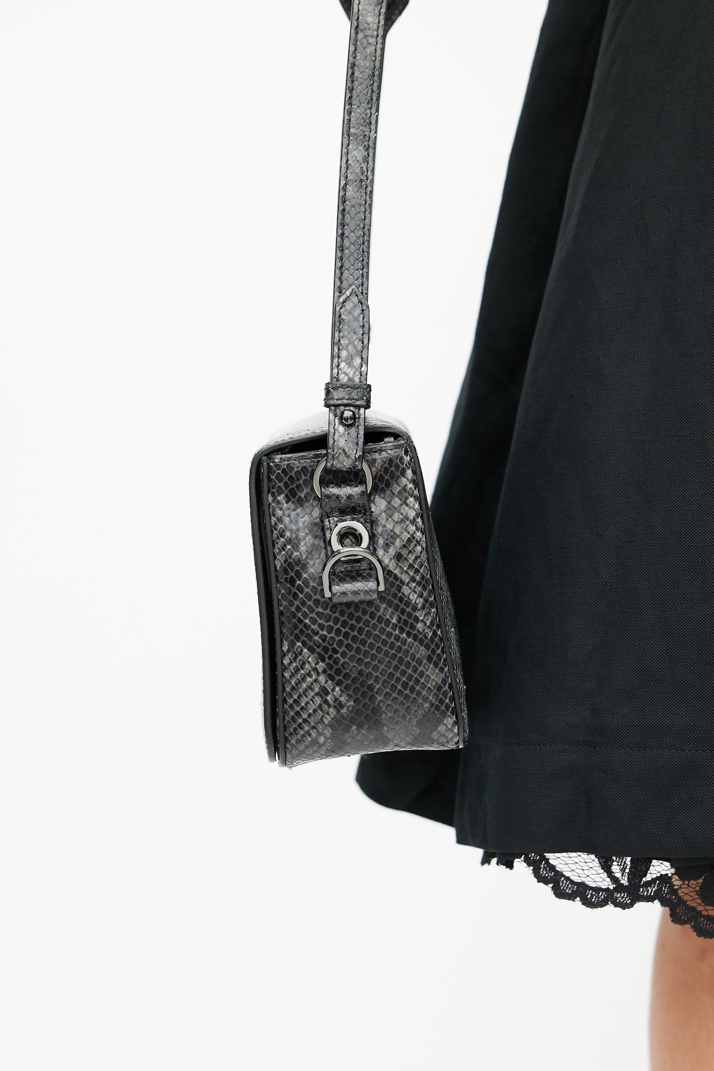 OFF-WHITE Binder Clip Shoulder Bag Black White Blue Pink in Leather with  Gun-metal - US