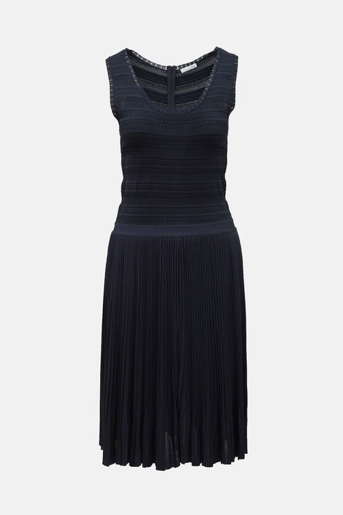 Oscar de la Renta Knit Sleeveless Pleated Dress