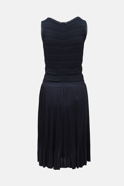 Oscar de la Renta Knit Sleeveless Pleated Dress
