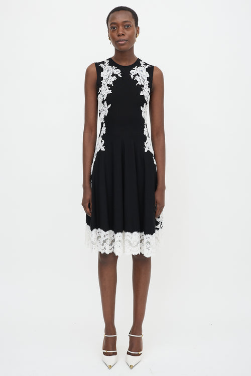 Oscar de la Renta Merino Wool & Lace Dress