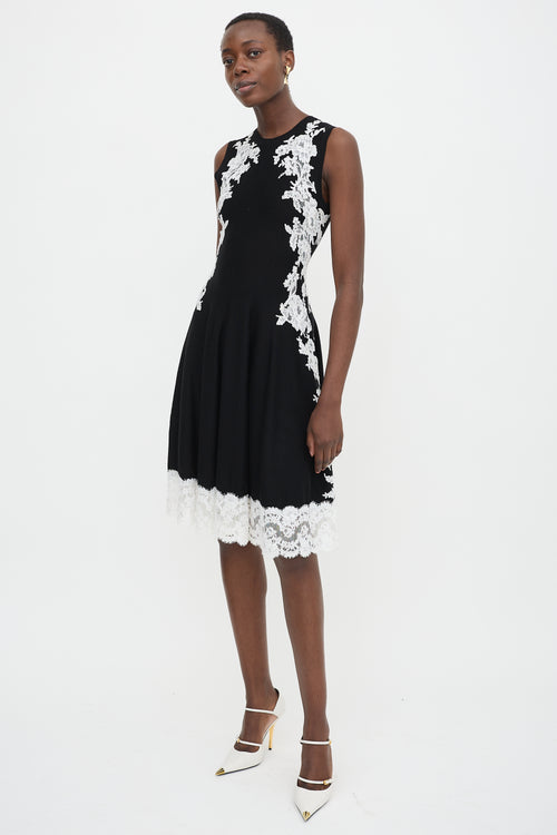Oscar de la Renta Merino Wool & Lace Dress