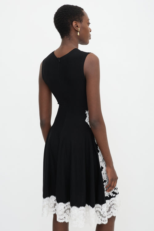 Oscar de la Renta Merino Wool & Lace Dress