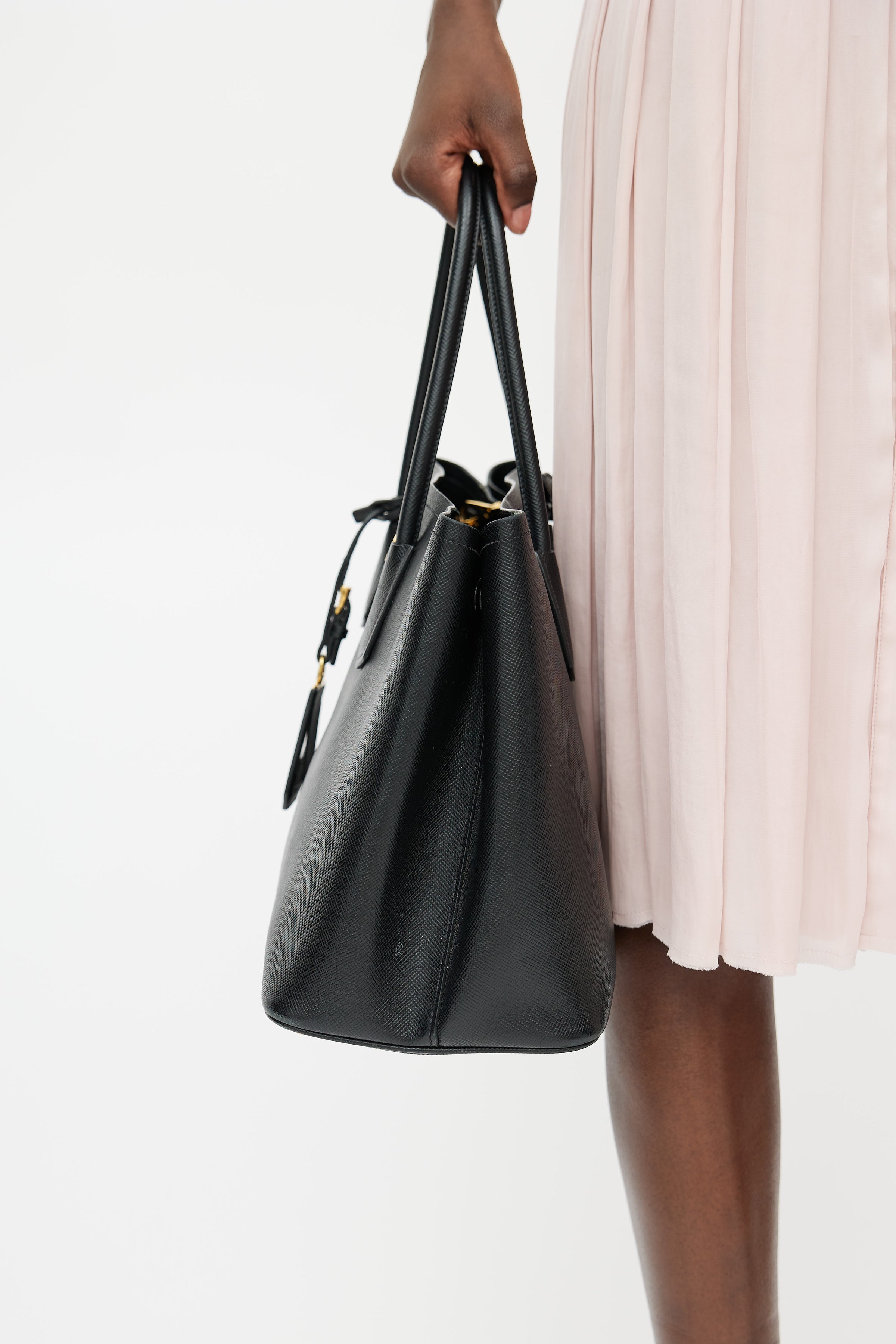 Saffiano bag Prada Black in Polyester - 32993209